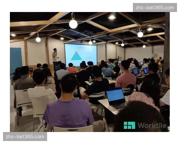 视觉识别模块接管繁杂打点工作，内容产出重心向外偏移